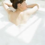 Easy to remove external equipment for making micro bubble in bath tub having soothing effectiveness tokyofuji-S1-045