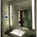 Backlit Hotel Bathroom Lighted Mirror illuminated Mirror