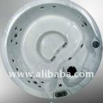 Round white hot tub ZR7025